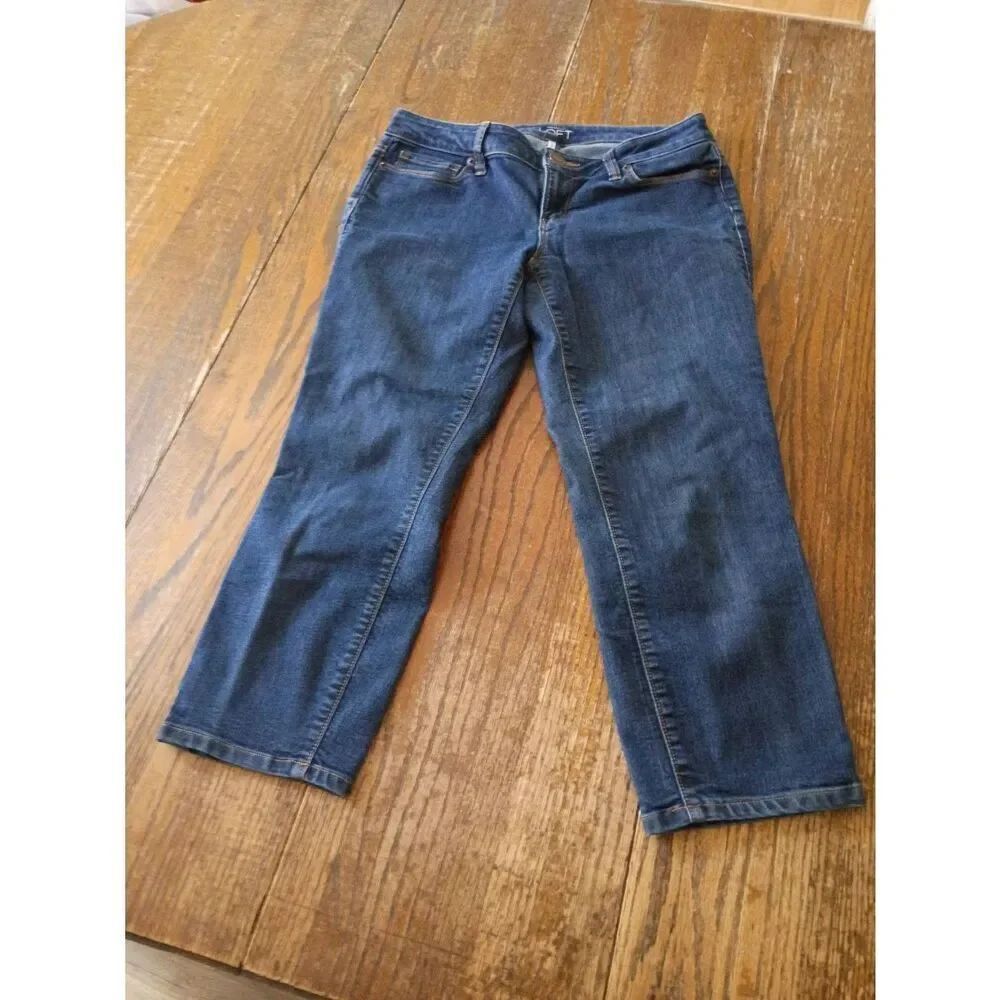 Size 4 Ann Taylor Loft Curvy Cropped Denim Blue Jeans Casual Pants w Pockets